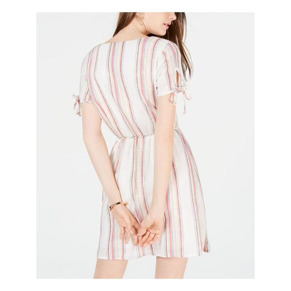 CITY STUDIO Womens Short Sleeve V Neck Short Shift Dress - Picture 2 of 4